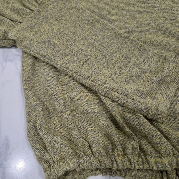 NINA ROSSI GREEN Sweater with Beaded Accents SIZE S. - Picture 5 of 10